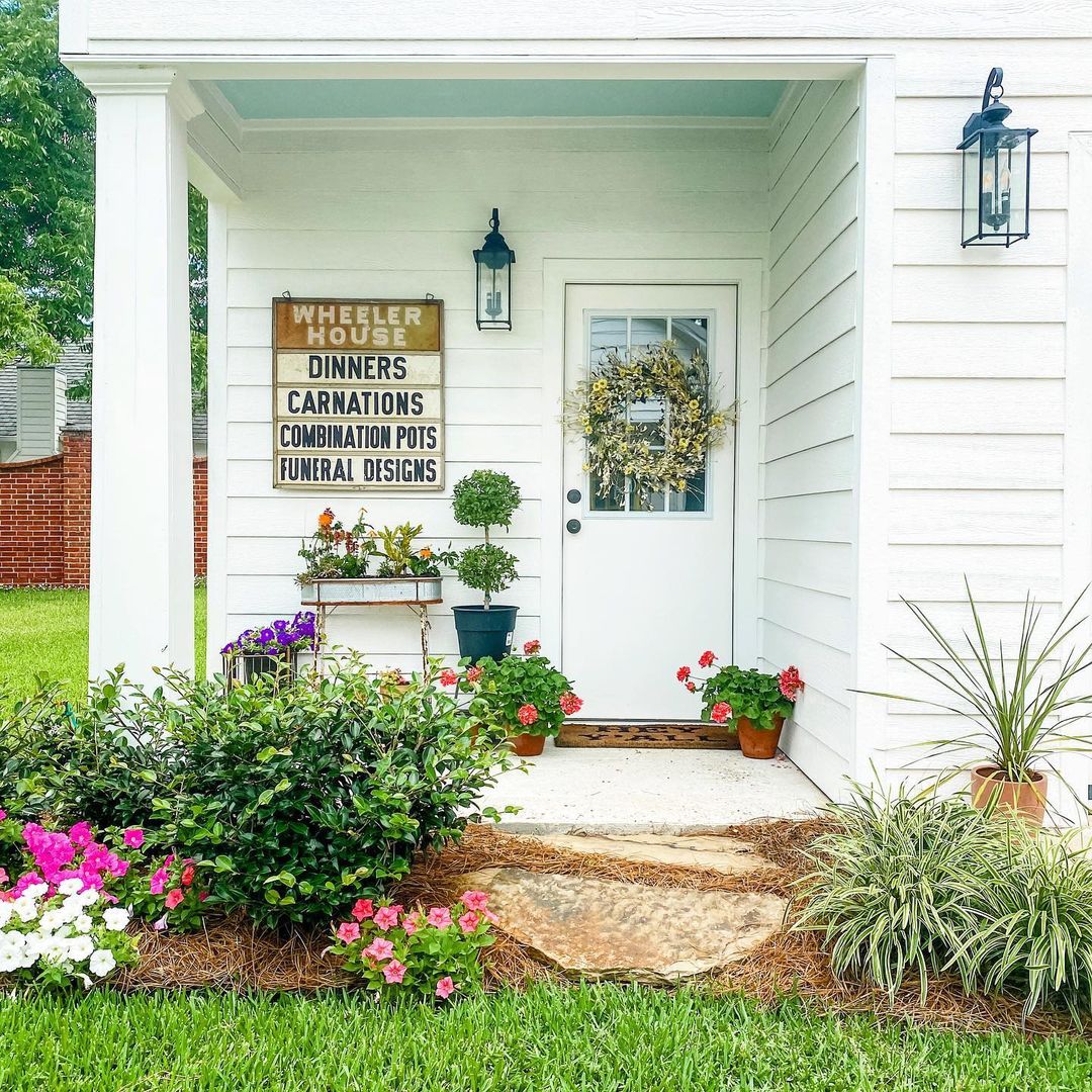 Simply Southern Cottage - Flowers - Shrubs - Blooming - Yard - Garden 