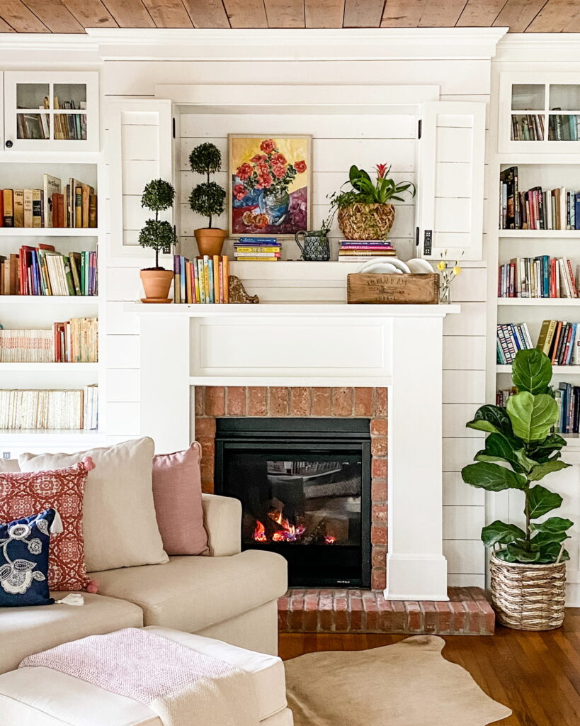 Simply Southern Cottage Spring Mantel