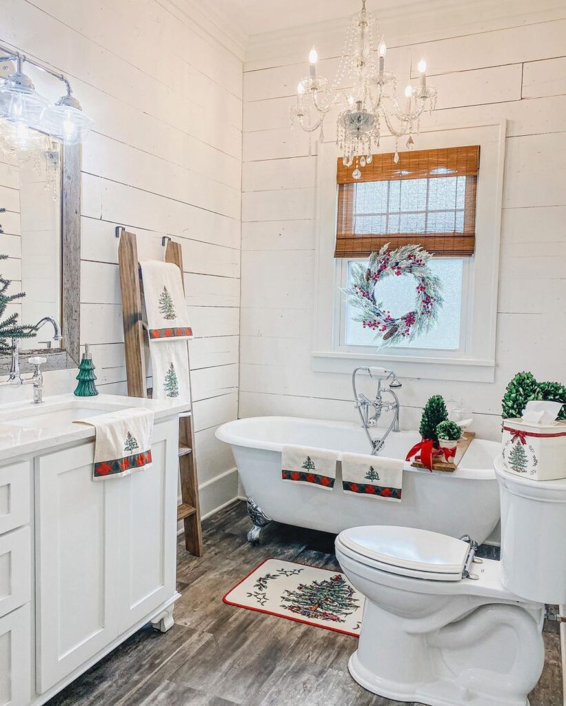 Simply Southern Cottage Decorating for the Christmas Season