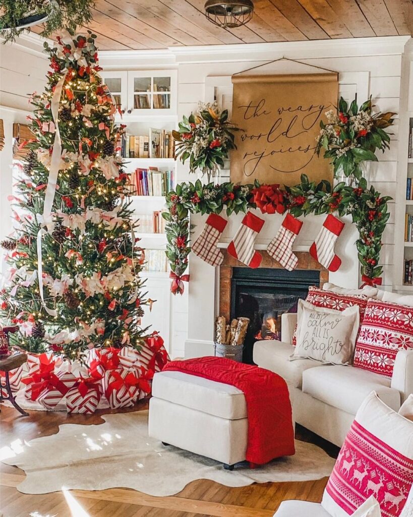 Simply Southern Cottage Decorating for the Christmas Season